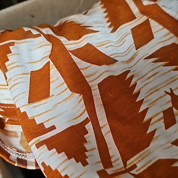 top J&M clothing Large - Picture 7 of 7